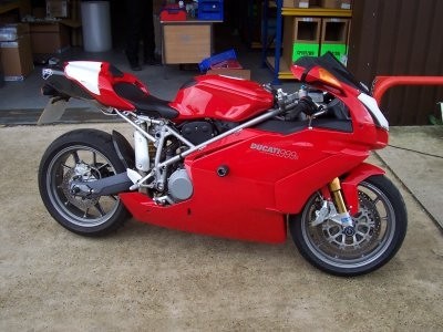 Chrániče osy zadního kola, Ducati 749/999 -'04, černé